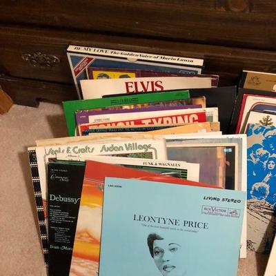 209:  Sony Turntable and Many Vinyl records