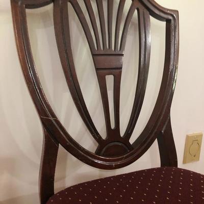 008:  Antique Clawfoot Dining Table with 6 Chairs 