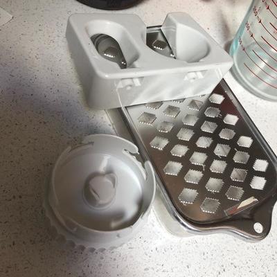 219:  Random Kitchen Items 