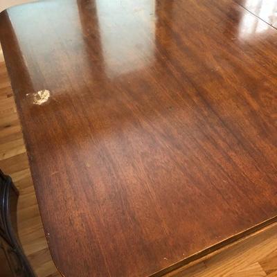 008:  Antique Clawfoot Dining Table with 6 Chairs 