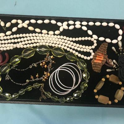 Vintage to Now Jewelry-Lot 252