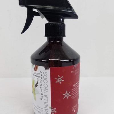 Room Therapy Vanilla Woods 100% Pure Essential Oils 16.9 oz Spray Bottle - New