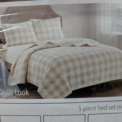Comforter & Quilt 5 Piece Bed Set, Twin - Pillow Tags Cut Off