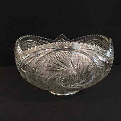 Lot 266 - Glass Punch Bowl Set