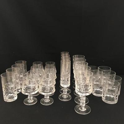 Lot 252 - Hadeland Cut Glassware Set