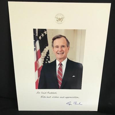 Lot 326 - Signed Presidential Memorabilia 