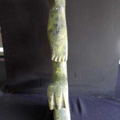 Lot 101: Inuit Serpentine Stone Seal Carving
