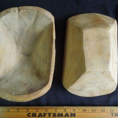 Lot 119: Kitchen Collectibles with 2 Primitive Dough Bowls