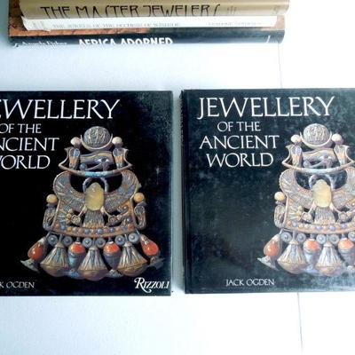 Lot 14: Jewelry Books Boxed Lot