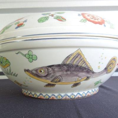 Lot 95: Antique Japanese Porcelain Rice Bowl with Coi