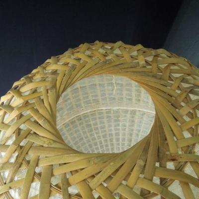 Lot 71: Large Wicker Rattan Pendant Hanging Lamp 