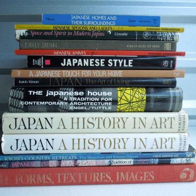 Lot 31: Japanese Culture and Style Books Boxed Lot 
