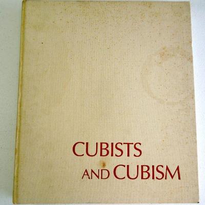 Lot 85: Mixed Lot of Art Books with Game