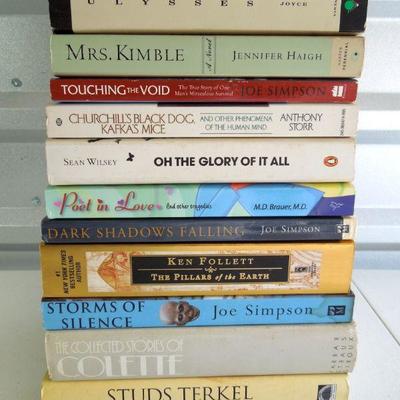 Lot 84: Mixed Lot of  Collectible Books