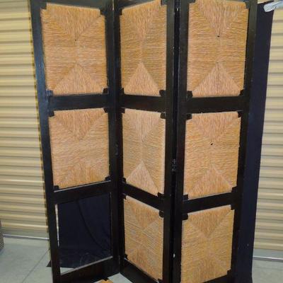Lot 215: Wood and Rattan Folding Privacy Screen 