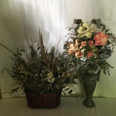 Lot 15 - Floral and Plant Arrangements