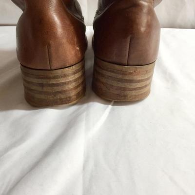 Lot 91 - Menâ€™s Leather Boots and Western Hats