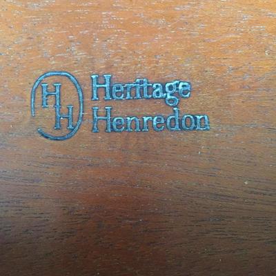 Lot 29 - Vintage Mahogany/Leather Heritage Henredon Table