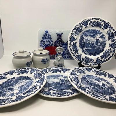 140: Wedgwood  Enoch Royal Homes of Britain Collector Plates
