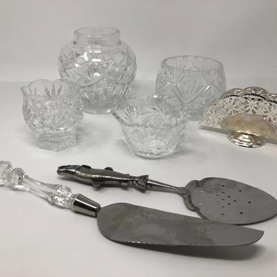 133:    Beautiful Serving Glass with Dessert Servers