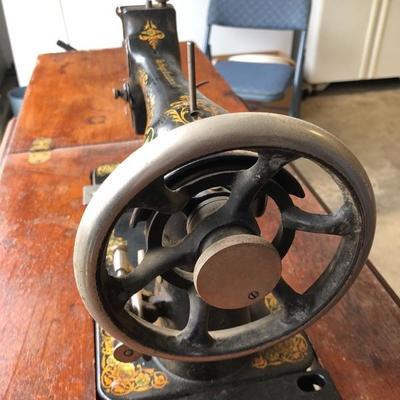 303:  Antique Singer Sewing Machine 