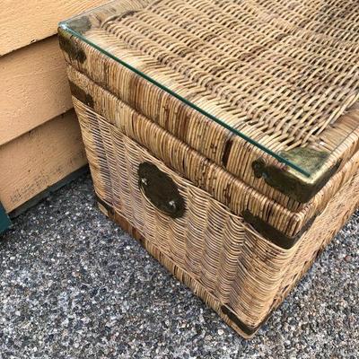 316:  Vintage Wicker Chest with Glass Top 