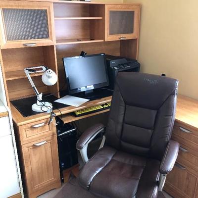 232:  Computer Desk/Hutch and Office Chair