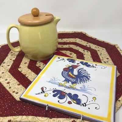 192:  Country Lot with Royal Doultan Bowls