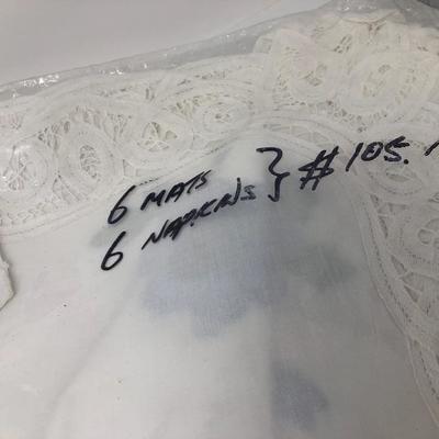 197:  Embroidered Placemats, napkins with Napkin rings