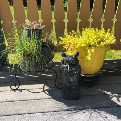 154:  Festive Planters and Owl 