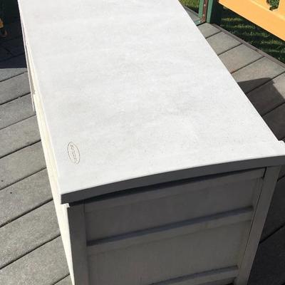 158:  Suncast Outdoor Resin Storage chest 