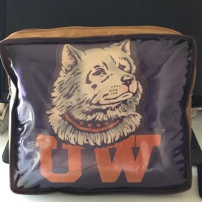 339: Vintage Pendleton UW Huskies Stadium Blanket Set
