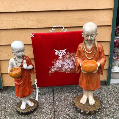 300:  Chair and Trellis Asian Ceramic Statues with Antique Asian Screen 