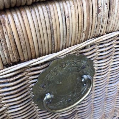 316:  Vintage Wicker Chest with Glass Top 