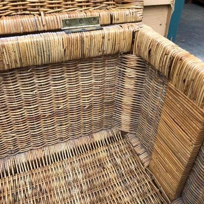 316:  Vintage Wicker Chest with Glass Top 