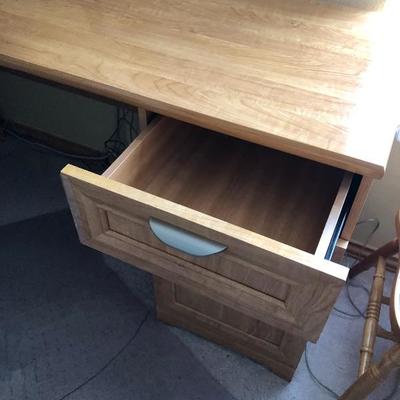 232:  Computer Desk/Hutch and Office Chair