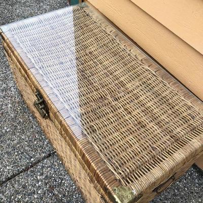316:  Vintage Wicker Chest with Glass Top 