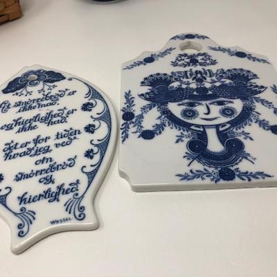 188:  Spode China, Norwegian and Mexican Pottery