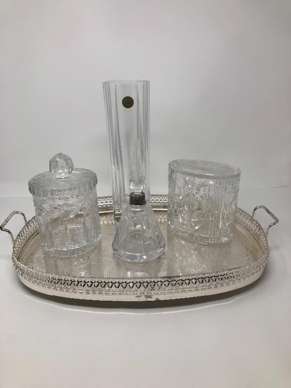 122 Crystal Perfume Bottle Cristal D Arques French Vase And Tray Estatesales Org 122 Crystal Perfume Bottle Cristal D Arques French Vase And Tray Estatesales Org