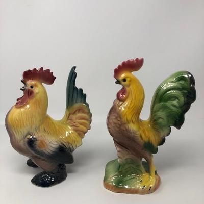 142:   Porcelain Vintage Roosters