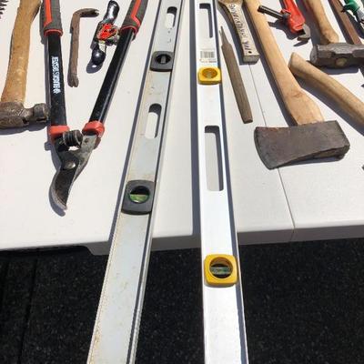 222:   A Huge Selection Of Tools