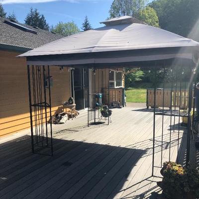 151:  Outdoor Gazebo with Lights