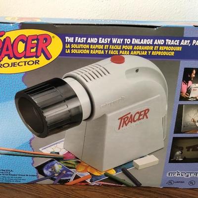 216:  Tracer Projector, Rotary Trimmer and Canvas Paper 