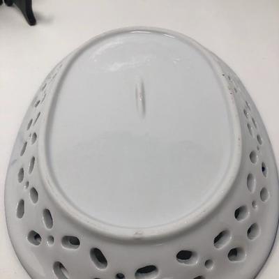 201:  Vintage Linens, Collectible Salt and Pepper Shakers and More