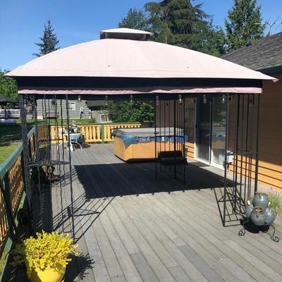 151:  Outdoor Gazebo with Lights