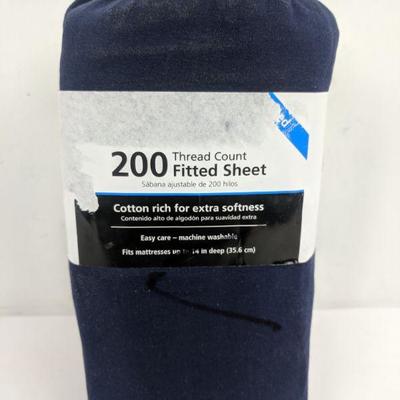 Mainstays 200 Thread Count Fitted Sheet, Navy, King 