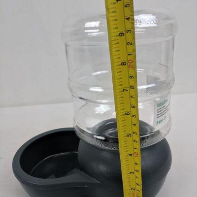 Le Bistro Water Dish, 0.5 Gallon, Small - New