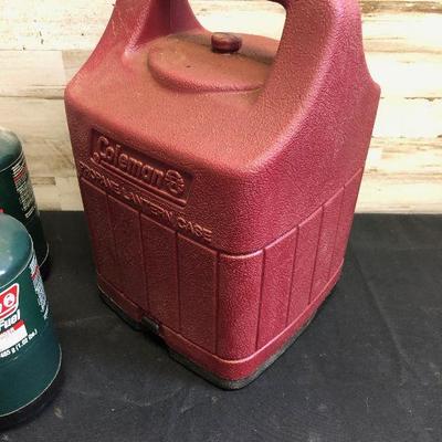 Lot 5 Propane lanterns with tanks and hard case cover