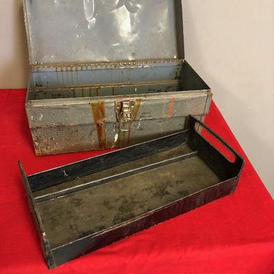 Lot 123 Vintage Metal Tool Box 