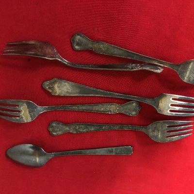 Lot 50 Antique silver Plate / mixed lot of utensils